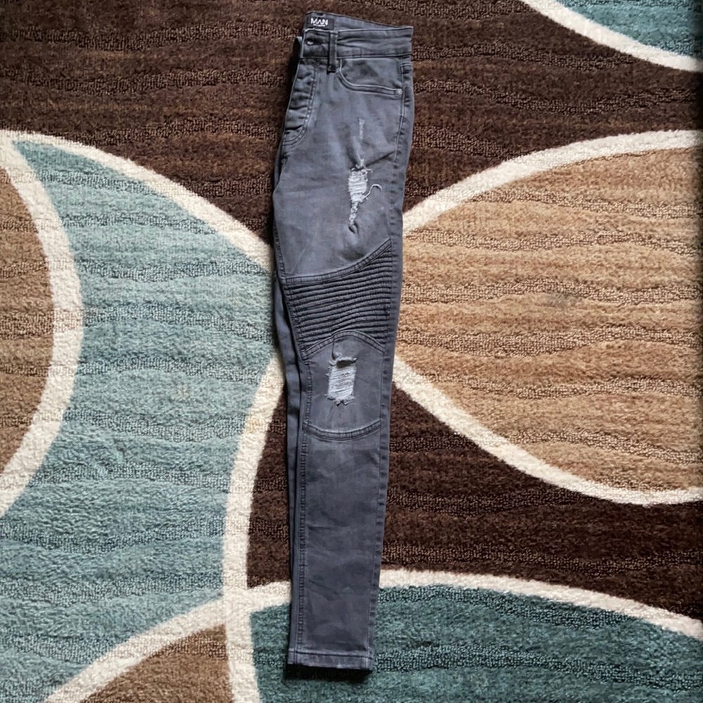 Black Ripped Skinny Jeans